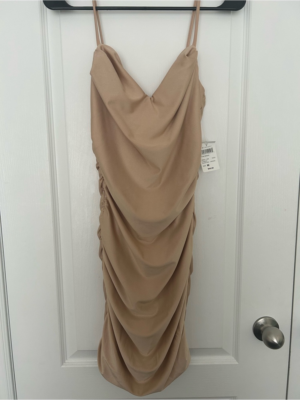 Women’s Windsor BNWT side ruched tan sexy dress $25 Size Medium